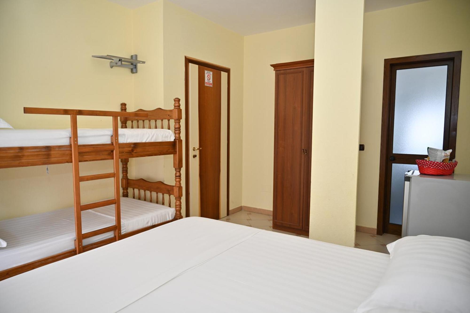 Hotel Vila Emes Durrës Cameră foto