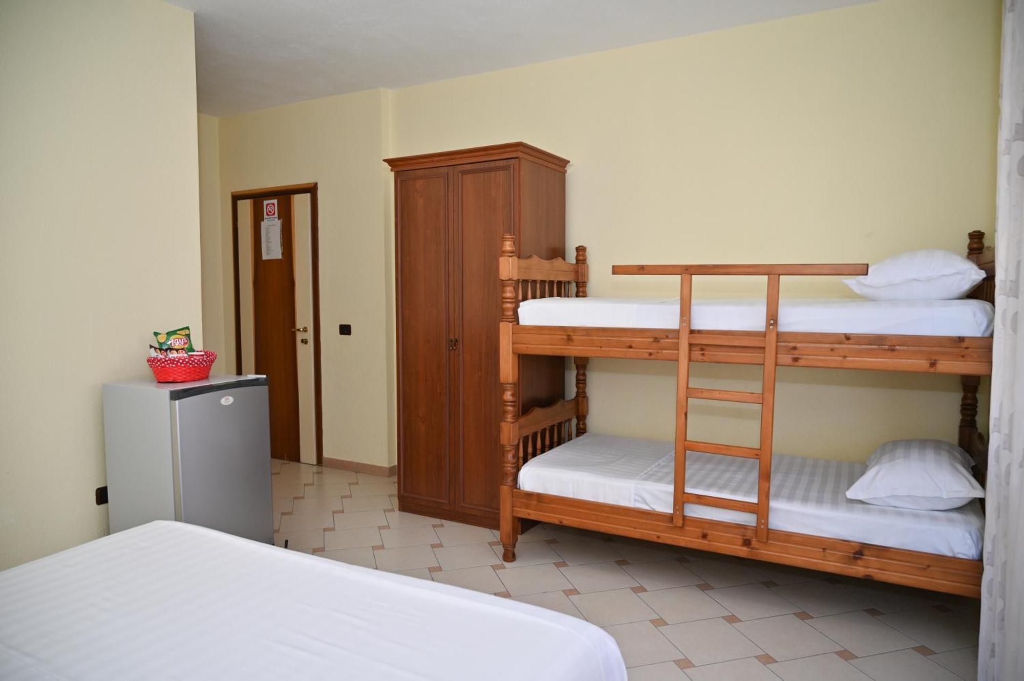 Hotel Vila Emes Durrës Cameră foto