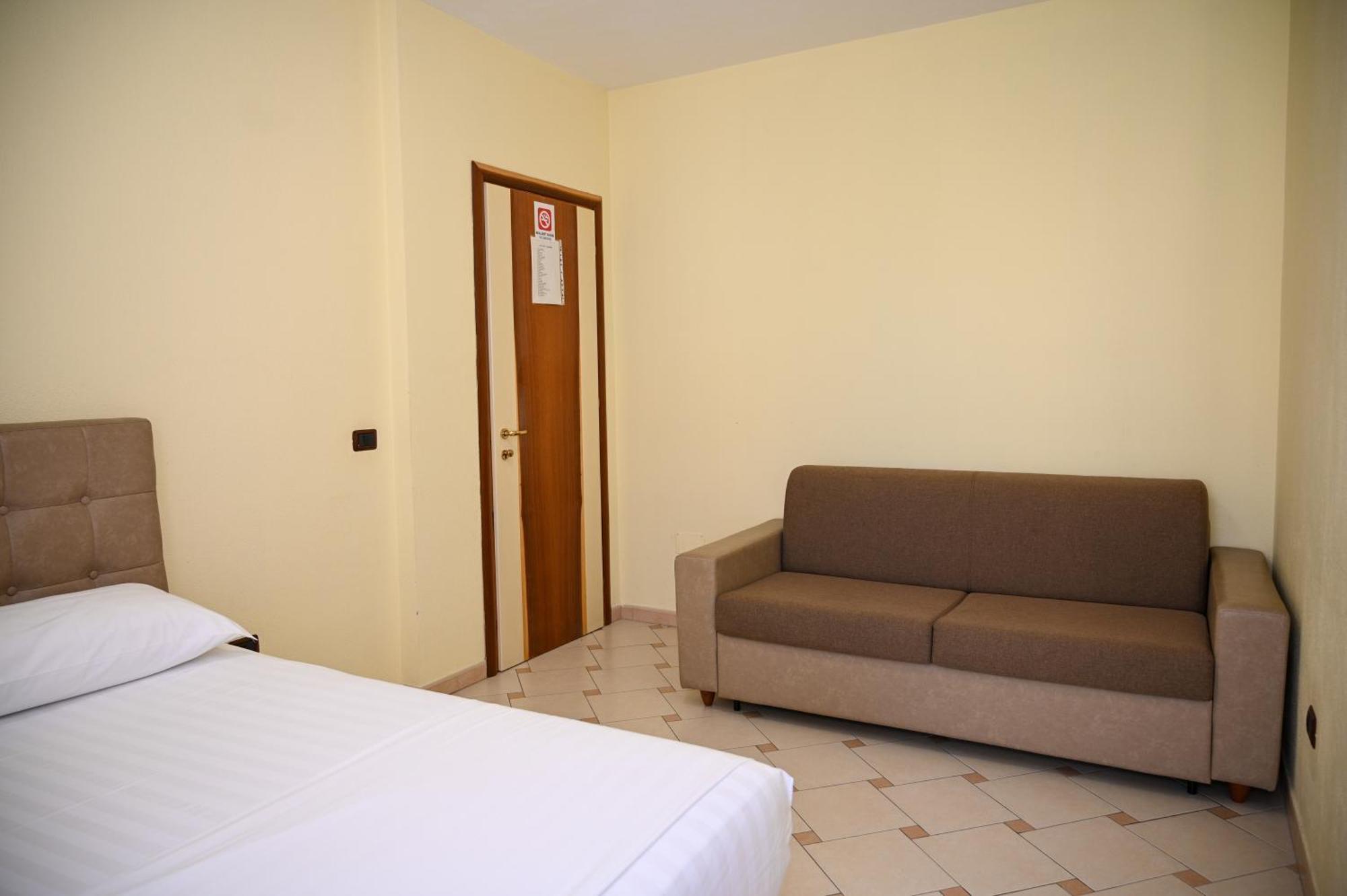Hotel Vila Emes Durrës Cameră foto