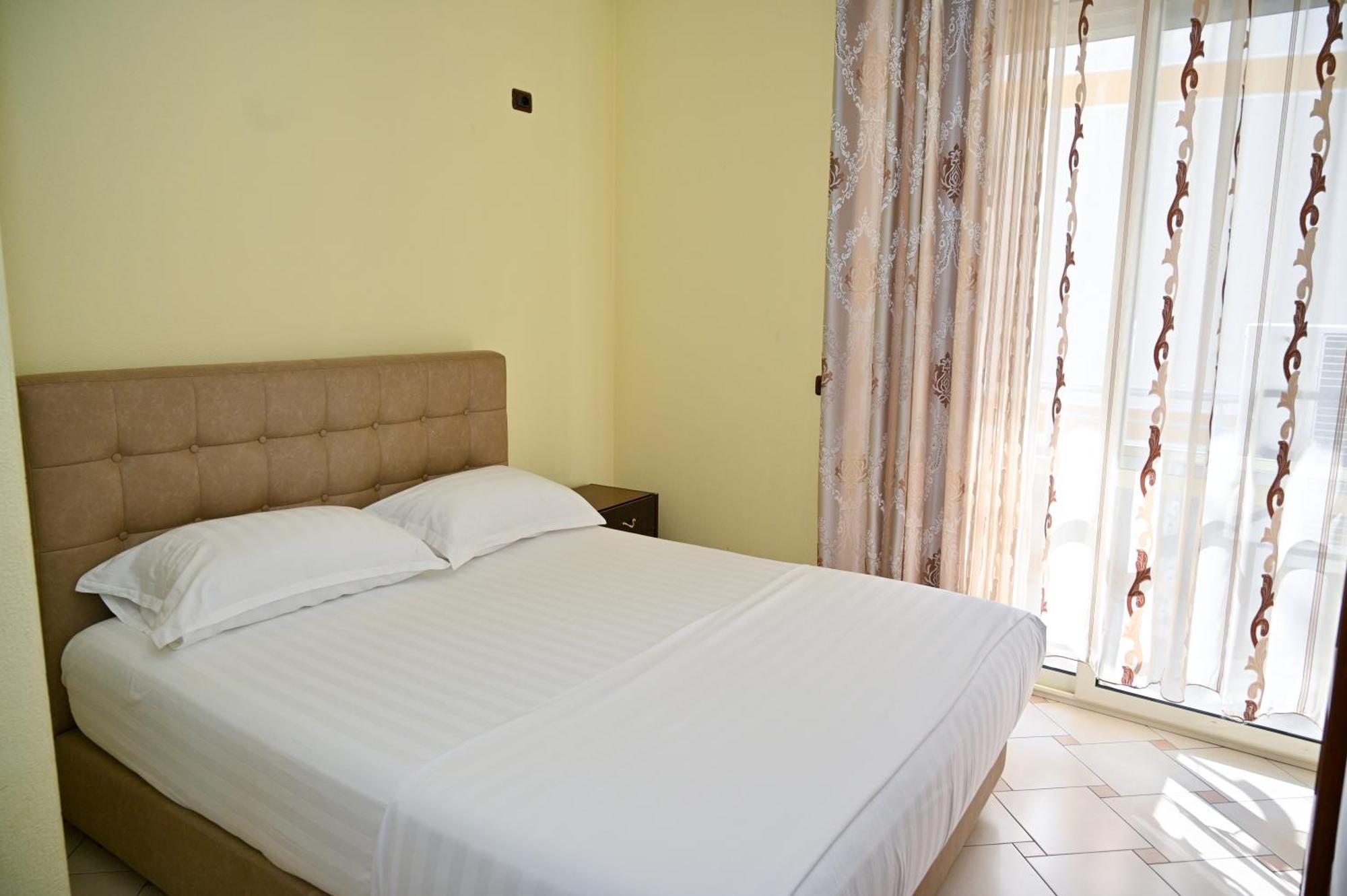 Hotel Vila Emes Durrës Cameră foto