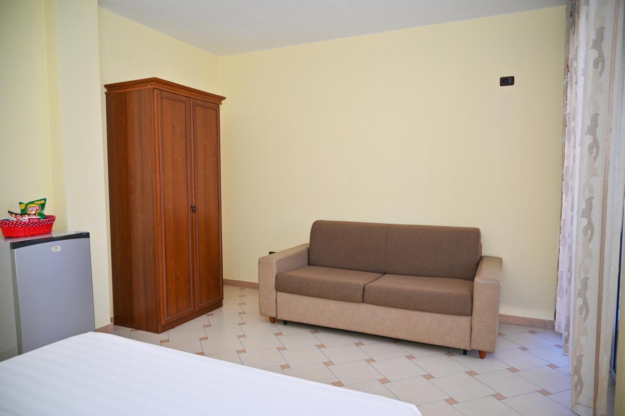 Hotel Vila Emes Durrës Cameră foto