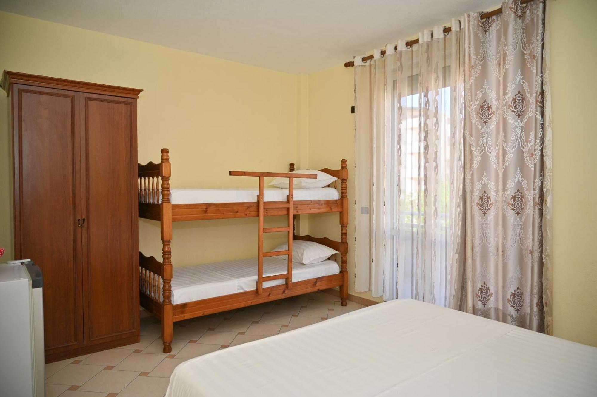 Hotel Vila Emes Durrës Cameră foto